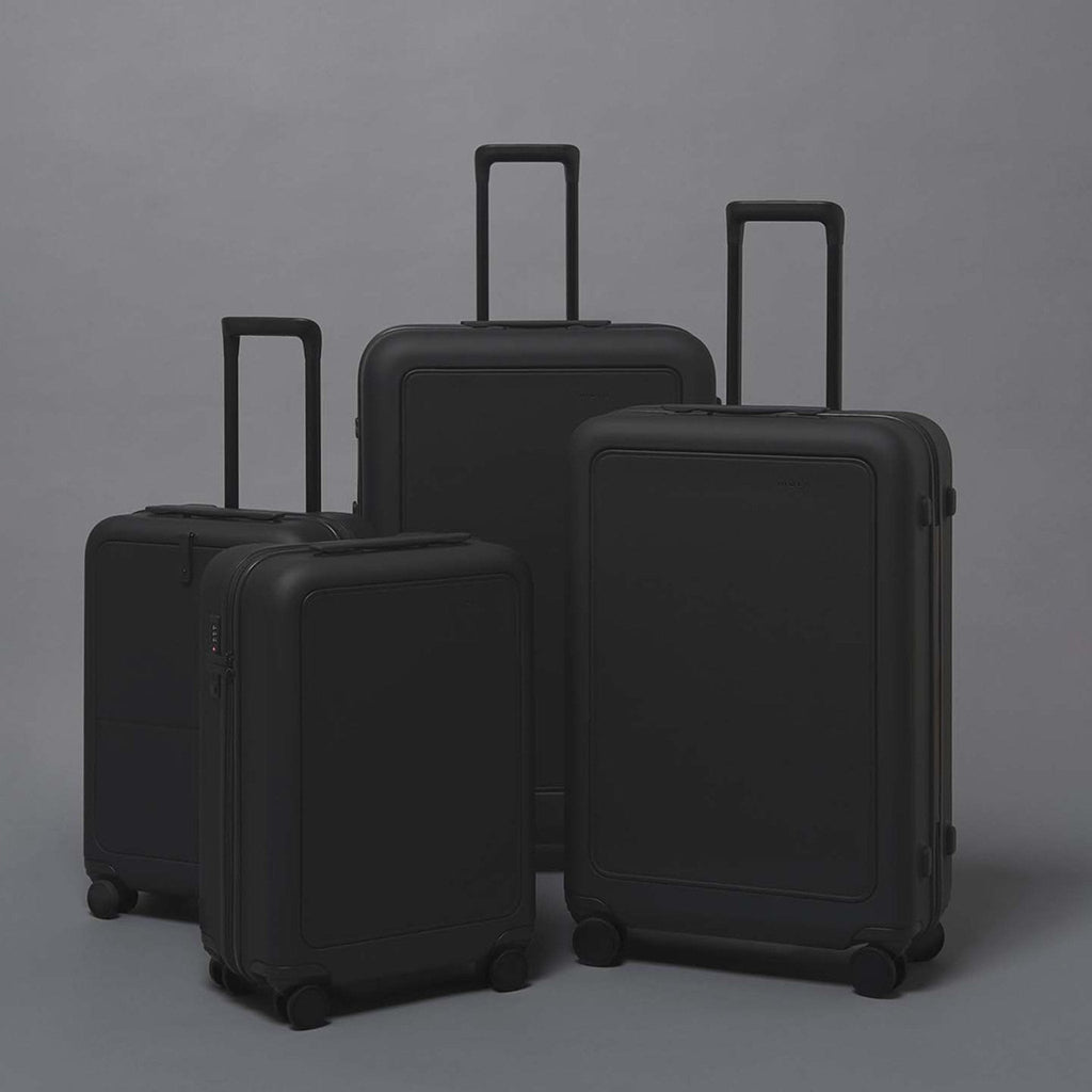 Moln Suitcase - Small Plus - Obsidian